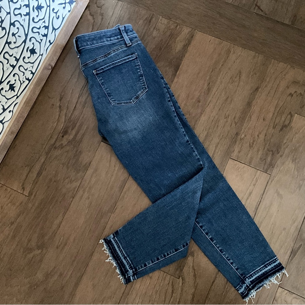 EUC Talbots 23.5” Skinny Ankle 6P Unfinished Raw Edge Hem